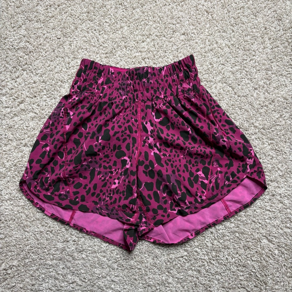 Lululemon Track That Mid-Rise Lined Short 5"